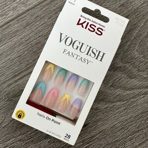 Kiss fantasy glue nails